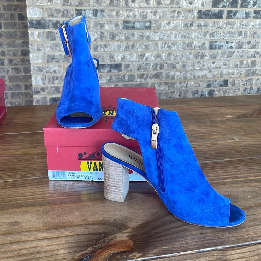 Blue sued heels